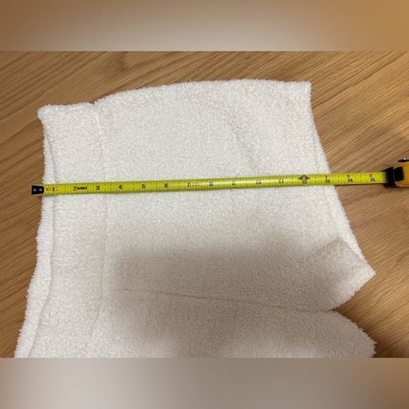 Daily Practice by Anthropologie Sherpa Shorts | Cream Fleece | Size M - Picture 4 of 7